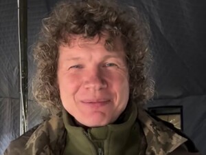 48-летнего украинского певца Кварту мобилизовали. Он в военной форме записал видео с учений