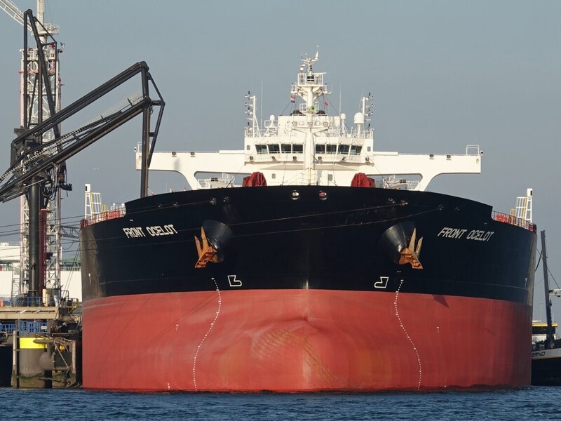 Возле Чукотки взорвался танкер российского "теневого флота"