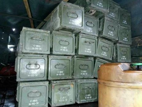 СБУ обнаружила авиационные ракеты и огнемет 