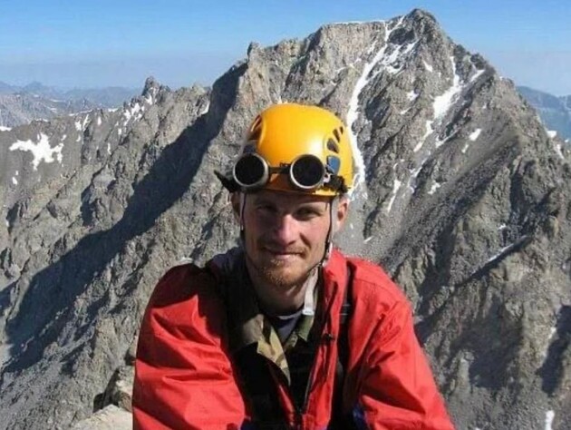 Росіянина засудили до 15 років в'язниці за донат на ЗСУ, на суді він підняв плакат 