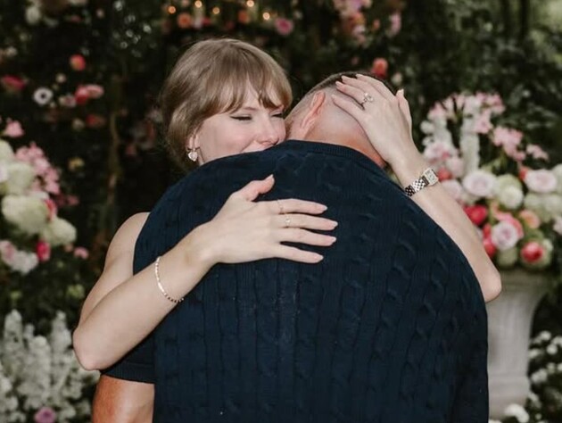 Свіфт, яка увійшла до списку Forbes зі статками $1,1 млрд, виходить заміж за 