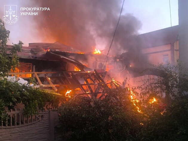 Зранку РФ атакувала Херсон. Є загибла й поранені