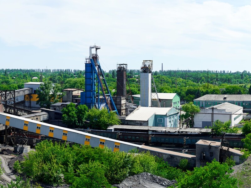 РФ разрушила обогатительную фабрику ДТЭК, которая обеспечивала углем тепловую генерацию Украины