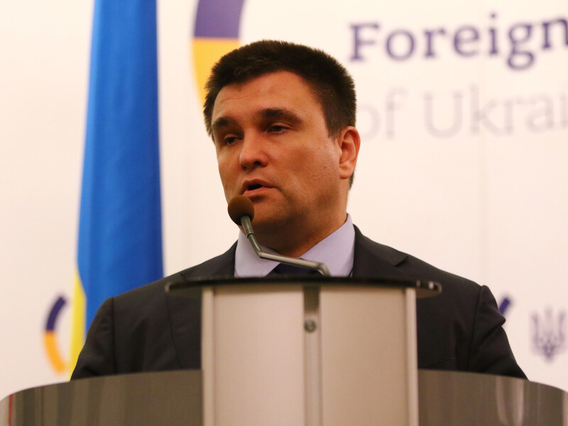 Тайные договоренности Трампа и Путина, сдаст ли Трамп Украину. Интервью Бацман с Климкиным. Видео