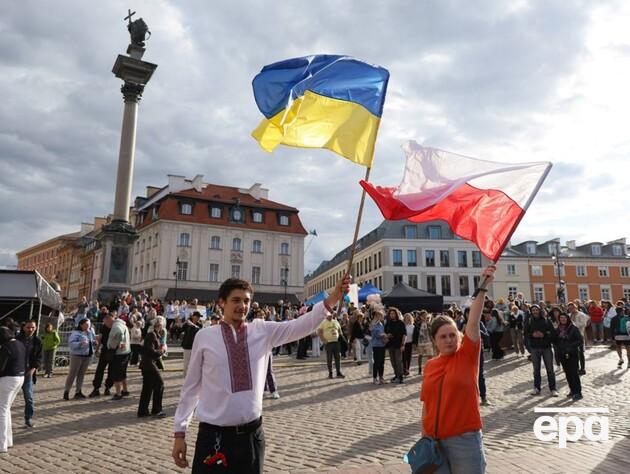 У посольстві України в Польщі пояснили, скільки ще діє спецзакон про допомогу українцям