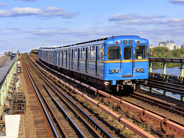 Экс-нардеп Черненко: В итоге чиновники – с премиями, а бюджет Киева – без 8 млрд грн