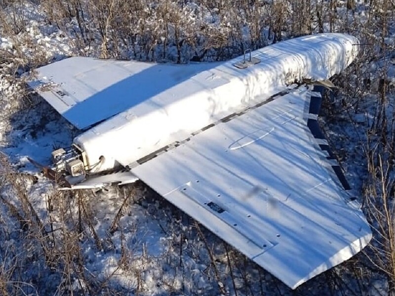 Киев – под атакой РФ, во двор девятиэтажки упал дрон