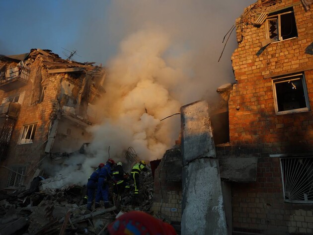 РФ нанесла удар по Киеву. Есть погибшие, среди них – дети