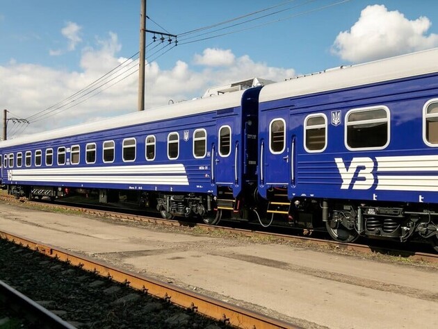 В Україні через масовану російську атаку на залізницю затримуються поїзди. Список
