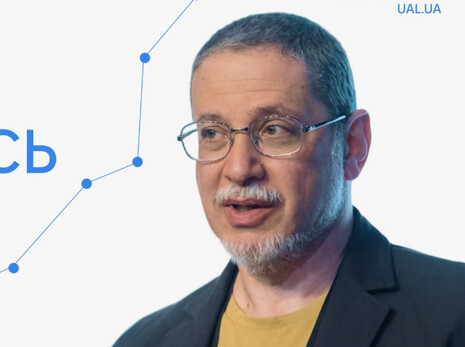 Пекар: Именно это не дает украинскому обществу распасться на 