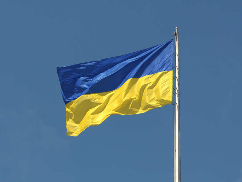 Украинские военные летчики показали, как в Донецкой области их с флагом встречали пожилые супруги