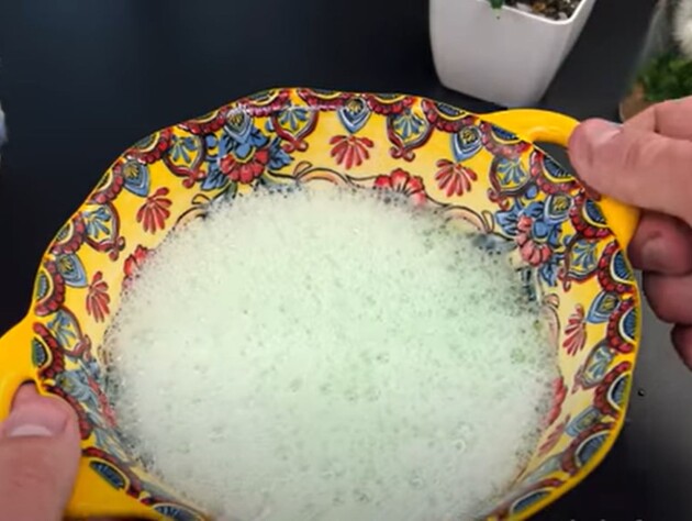 Смешайте это с солью – и унитаз удивит чистотой и свежестью. Рецепт эффективного раствора