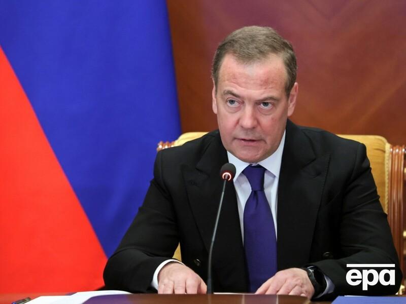 Медведєв пригрозив "дати по руках" ще одній країні, де почали обговорювати вступ у НАТО