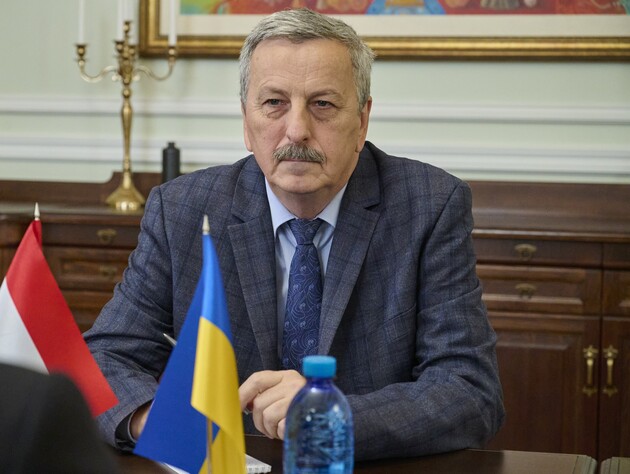 МЗС України вручило ноту протесту угорському послу через заборону в'їзду в Угорщину Мадяру