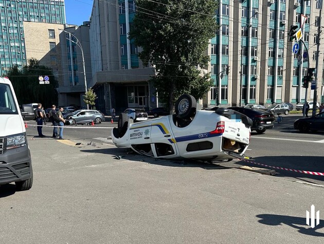 У Києві в ДТП загинув поліцейський. Правоохоронці розповіли, як це сталося