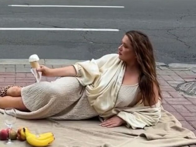 Зірки теж падають. Ці п'ять знаменитостей не встояли на ногах, але не стали робити із цього трагедію