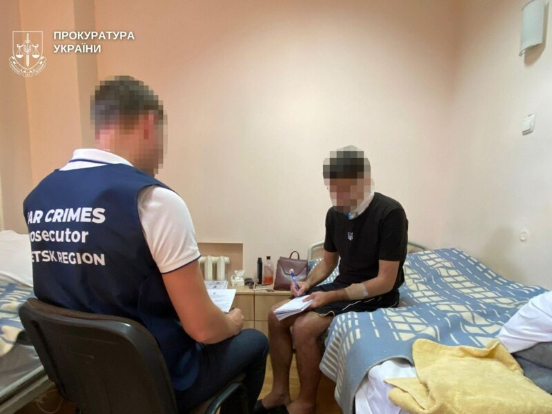 Військовий, який п'ять діб ішов до позицій ЗСУ з перерізаним горлом, дав свідчення про катування