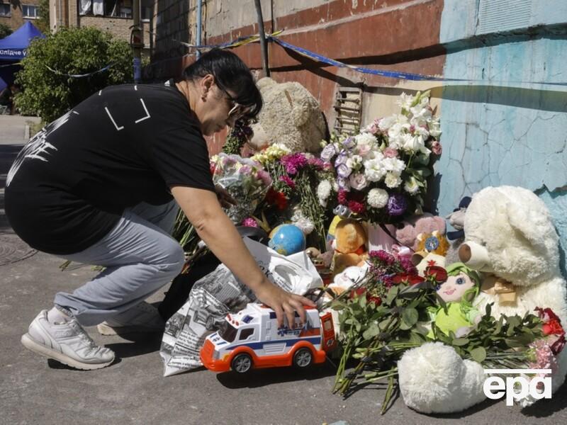 Кількість загиблих унаслідок російського удару по Києву зросла. Рятувальники завершили роботи