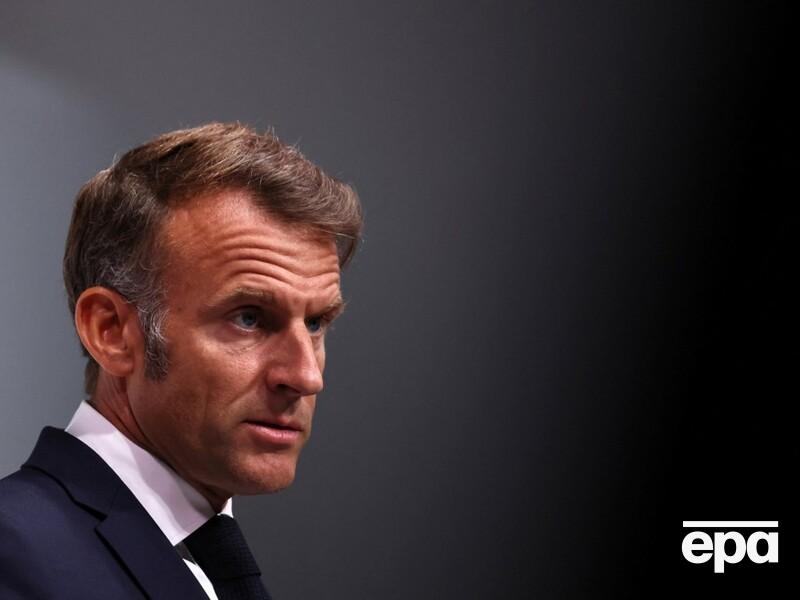 Макрон ответил Лаврову, который надеется, что тому "по ночам неудобно"