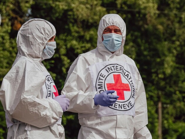 Россияне могли отравлять военных, тела которых передали Украине. Во время вскрытия судмедэксперты теряли сознание