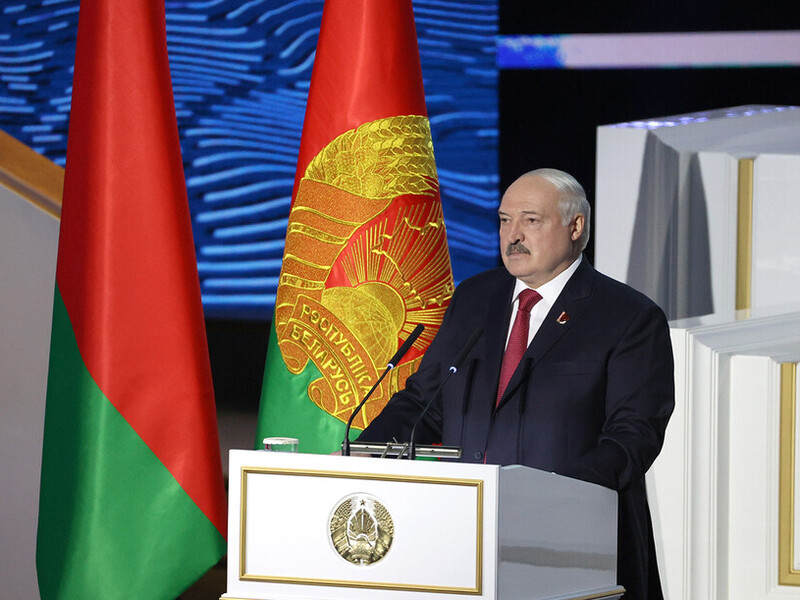 У Сербії з'явилися білборди з привітанням Лукашенка від "Івана Івановича"