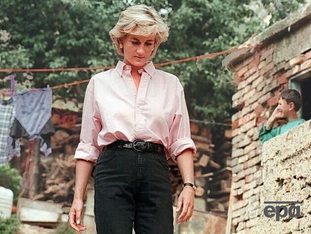 Таємниці принцеси Діани – від самотності після весілля із Чарльзом і до трагічної загибелі