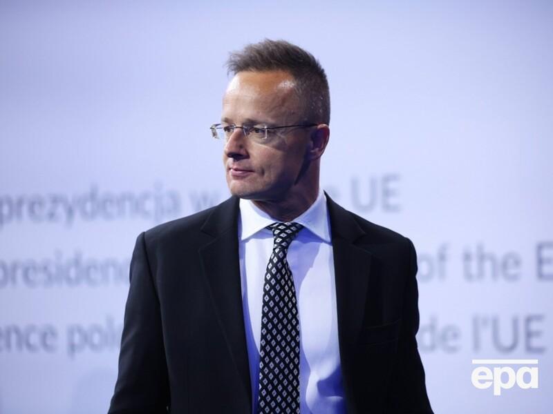 Сійярто заявив, що Угорщина не дозволить "проштовхнути Україну" в ЄС