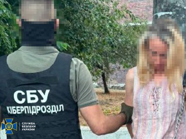 СБУ сообщила о задержании подозреваемых в подготовке ударов РФ по Киеву и Одессе. Среди них экс-военнослужащая 