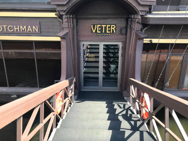 У пітерському ресторані Собчак провели обшуки й затримання