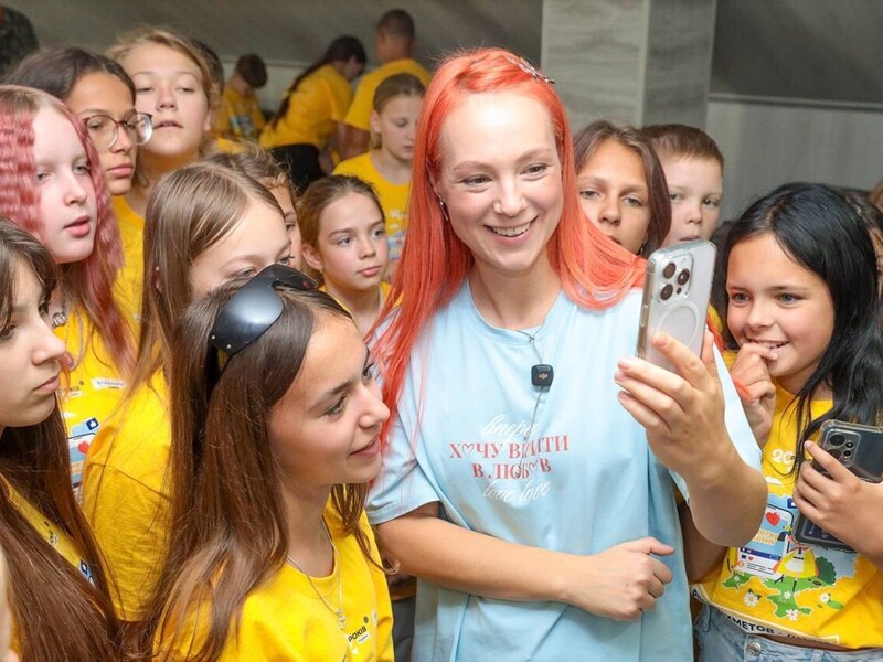 Тарабарова провела мастер-класс для участников "Блогер Кемпа" Фонда Рината Ахметова