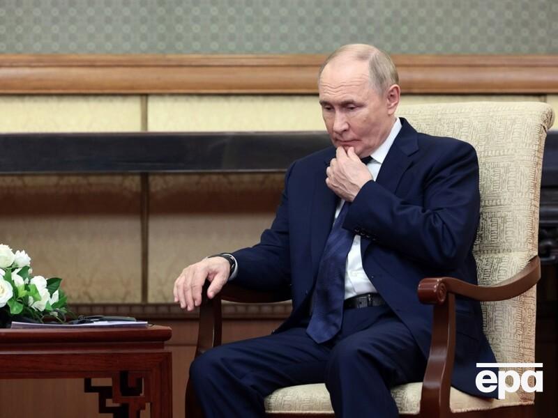 Дроновые атаки на российские НПЗ могут вынудить Путина к переговорам уже этой осенью – Politico