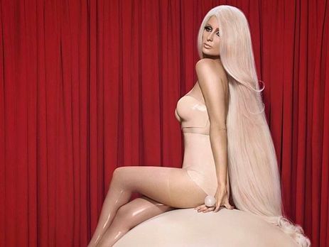 Напівоголена Періс Гілтон в образі русалки знялася для Plastik Magazine