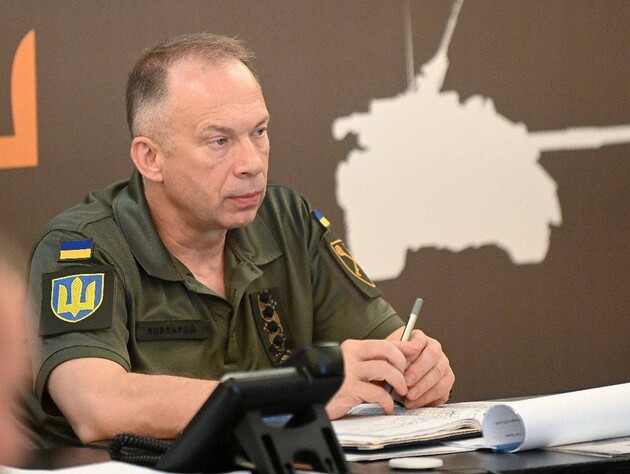 На деяких стрільбищах 100% особового складу постійно живе в укриттях – Сирський