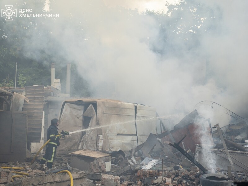 В Хмельницкой области в результате обстрела РФ погиб мужчина. Власти рассказали о последствиях атаки 