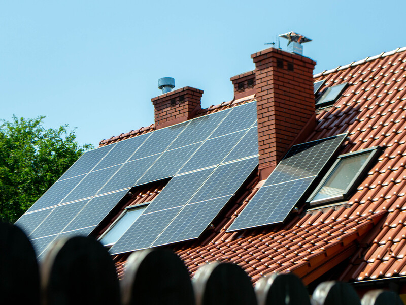 С начала года 2,5 тыс. потребителей подключили "зеленую" генерацию к сетям ДТЭК