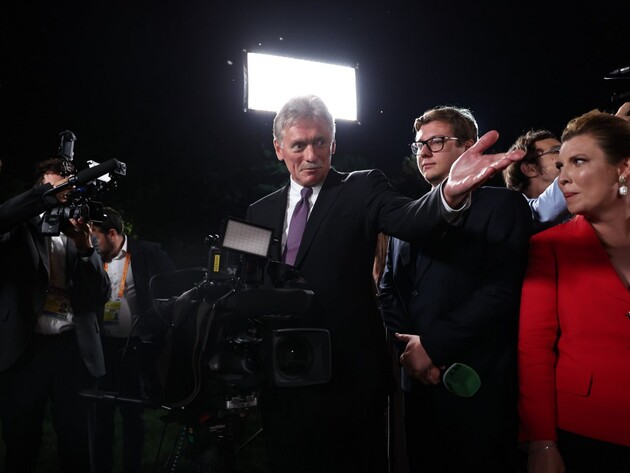 Путин прилюдно обозвал Пескова