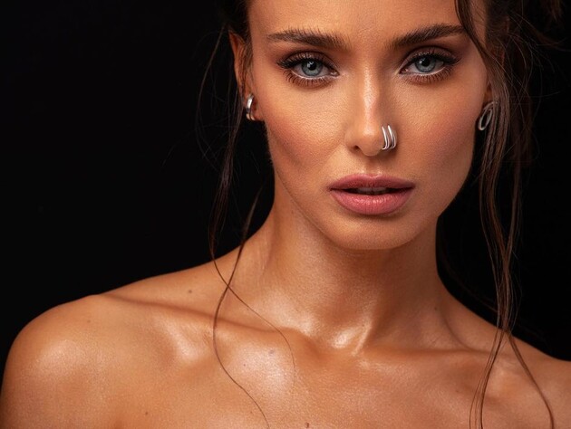 Мішина в сукні максі пройшлася вулицями Нью-Йорка. Відео