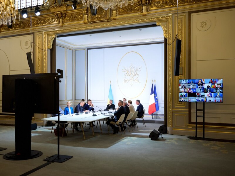 Зеленский подвел итоги заседания "коалиции желающих" в Париже и отдельно поблагодарил Трампа