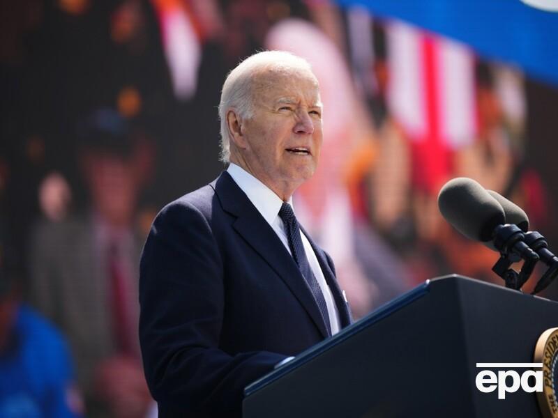 Байдену сделали операцию на лбу. Видео