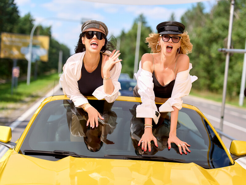 Викрадення, флірт і танці у Ford Mustang за 500 тис. грн. Полякова майже втілила мрію Єфросиніної. Відео