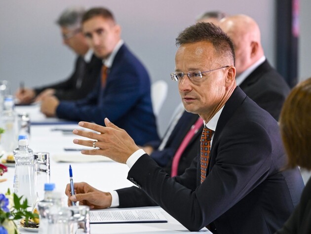 Сибіга запропонував Сійярто зустріч замість суперечек у соцмережі