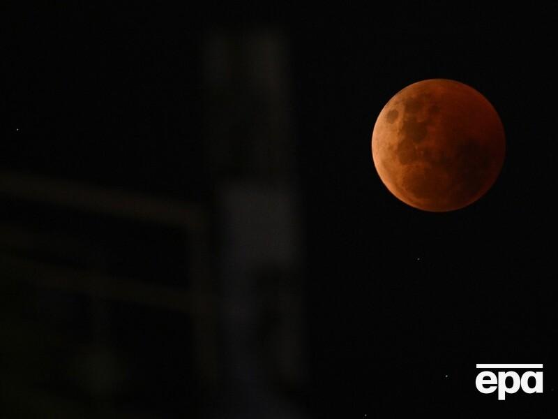 "Кровавая Луна". Когда и где в сентябре можно увидеть полное лунное затмение