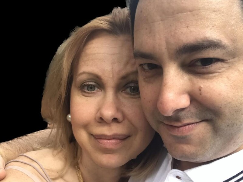 Муж Баюл, которая страдает от алкоголизма, подал на развод после 15 лет брака. С кем останется их дочь