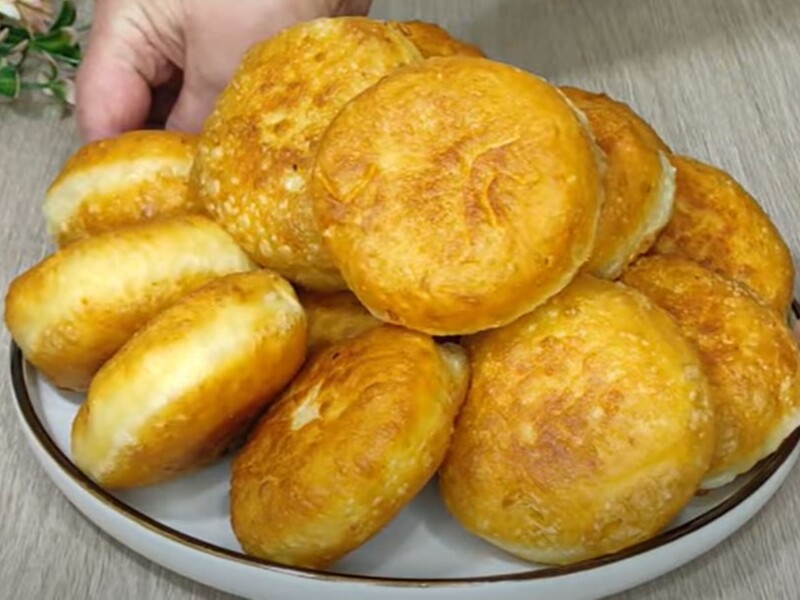 Добавьте это в картофельный отвар – и получатся божественные пончики. Секрет нежного и пышного теста 