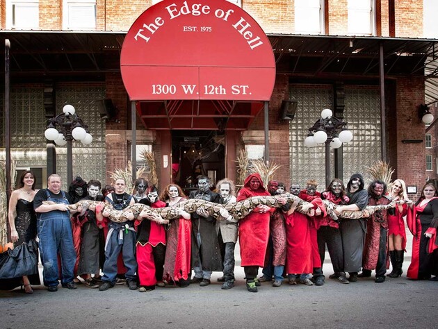 У США живе найдовша змія в неволі – пітон Медуза