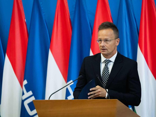 Сийярто объявил о подписании долгосрочного контракта на покупку газа не в РФ