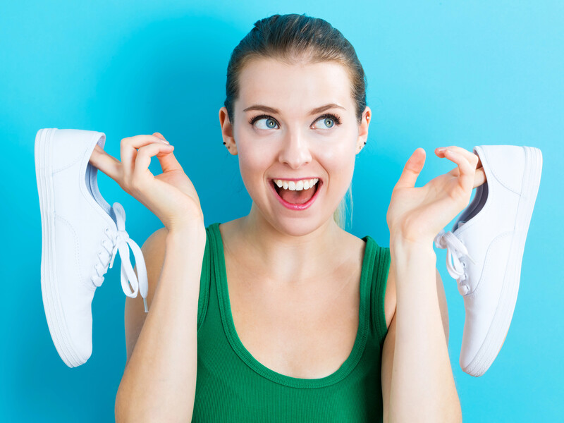 Навіть сильно забруднена підошва стане білосніжною. Три перевірені способи