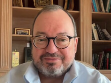 Ти помреш у 75 і безпритульний на лавці – теж. Виходить, усі рівні перед Богом? Путін не згоден