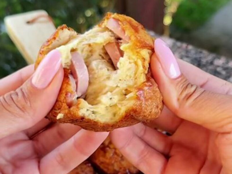 Пів години – і гора смачних сосисок у тісті готова. Найпростіший рецепт