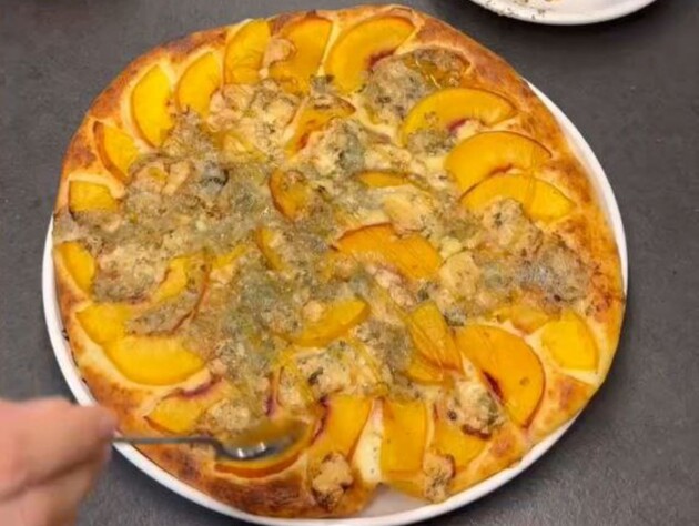 Це просте і швидке у приготуванні тісто зробить галету найсмачнішою. Дуже простий рецепт